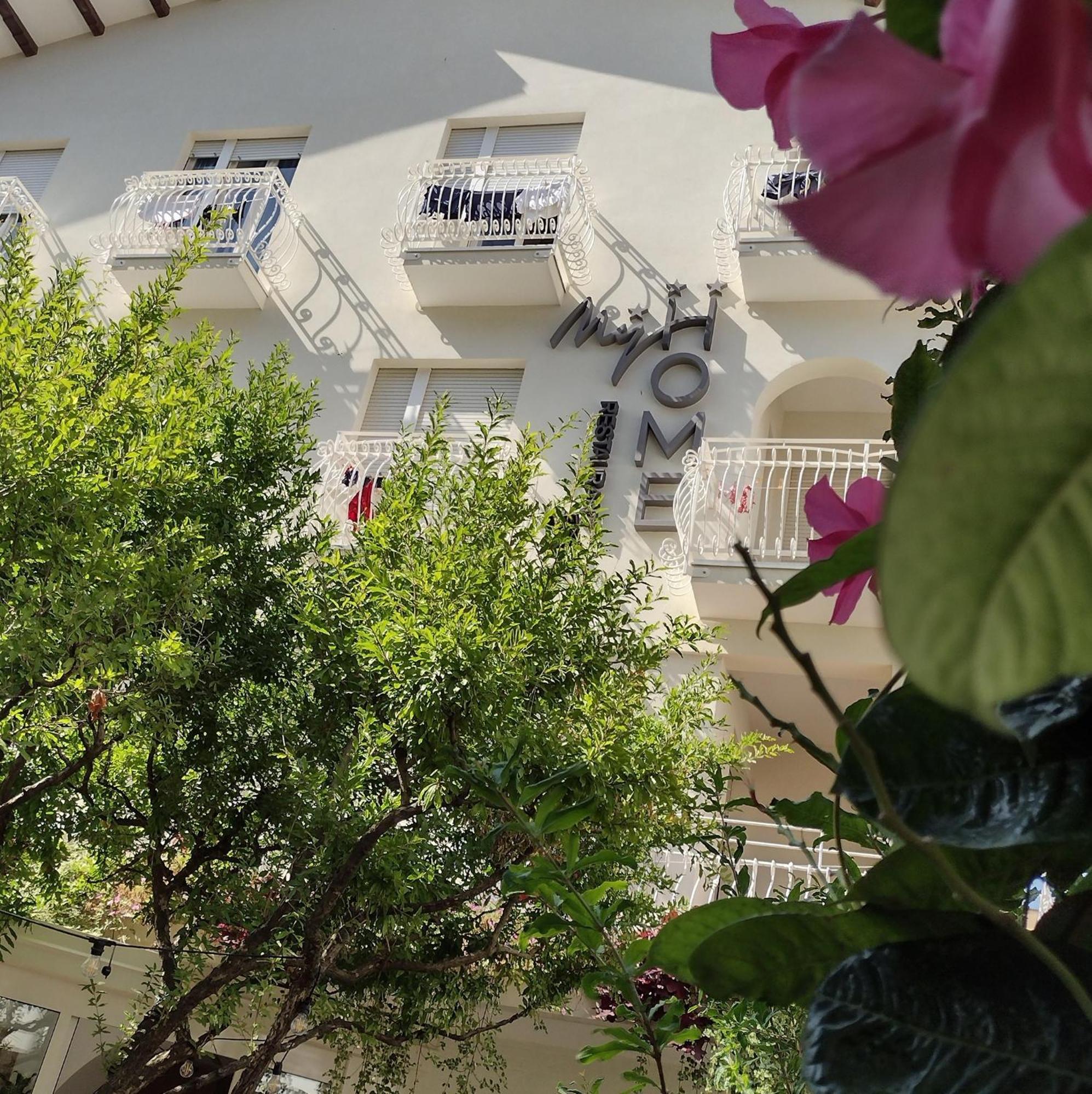 My Home Hotel Беллария-Иджеа-Марина Экстерьер фото