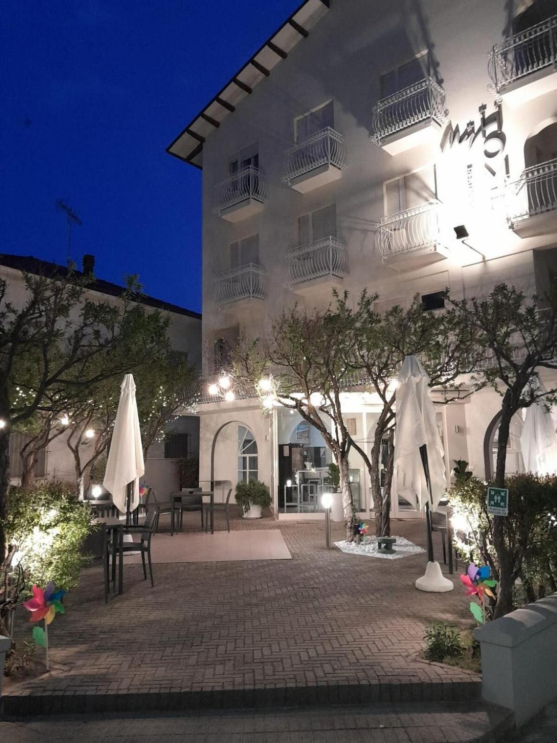 My Home Hotel Беллария-Иджеа-Марина Экстерьер фото